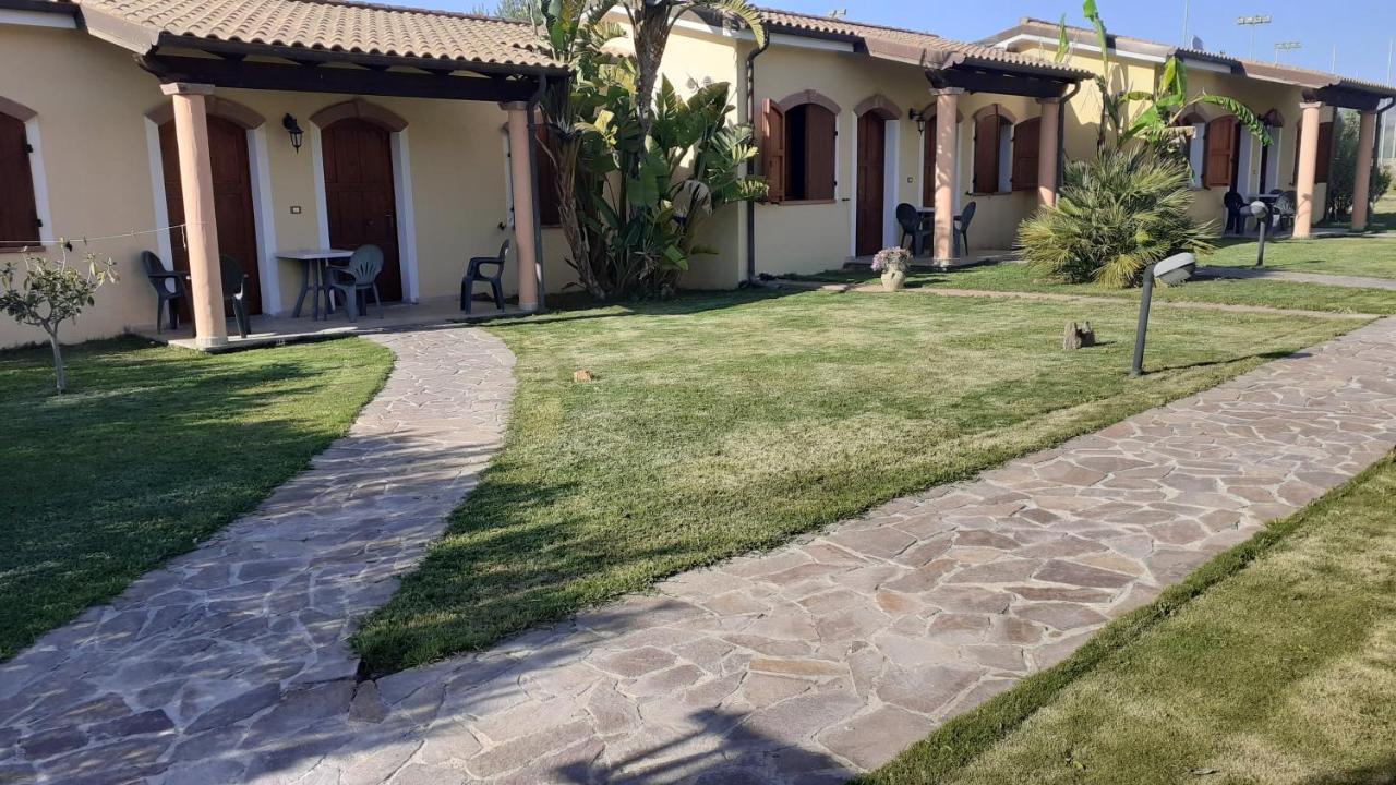 San Giovanni Suèrgiu Hotel Perda Rubia מראה חיצוני תמונה